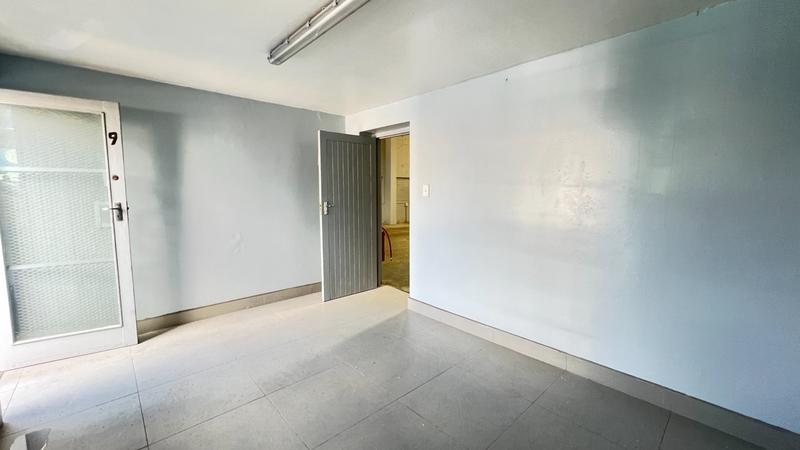 To Let commercial Property for Rent in Paarden Eiland Western Cape